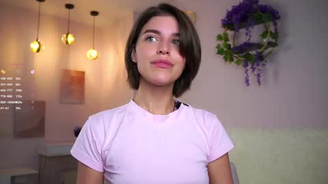 Snapshot of shelleyharn chatting on 10-28-25, 01:09 Alex online show from 10-28-25, 01:09