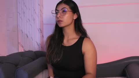  Transmission schedule Monday - Friday 715 am to 200 pm time Colombia  online show from 02-20-25, 12:15