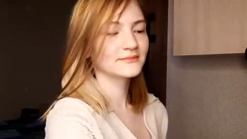 Ashley online show from 06-19-26, 05:06