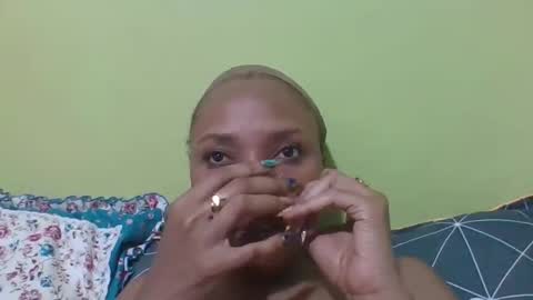 Snapshot of shellymadonna chatting on 02-15-26, 08:02 shellymadonna online show from 02-15-26, 08:02