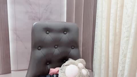 Snapshot of shellysan chatting on 03-29-26, 01:27 Shelly online show from 03-29-26, 01:27