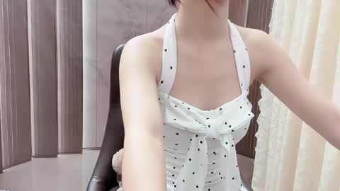 Snapshot of shellysan chatting on 04-14-26, 01:22 Shelly online show from 04-14-26, 01:22