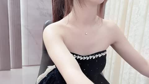 Snapshot of shellysan chatting on 04-14-26, 03:18 Shelly online show from 04-14-26, 03:18