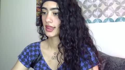 Snapshot of shelsy_d chatting on 04-23-26, 08:33 S H E L S Y online show from 04-23-26, 08:33