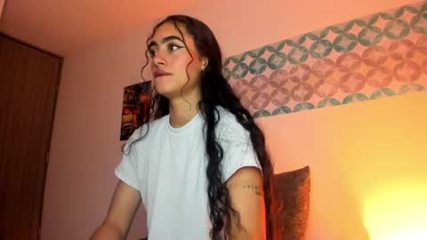 Snapshot of shelsy_d chatting on 04-29-26, 11:00 S H E L S Y online show from 04-29-26, 11:00