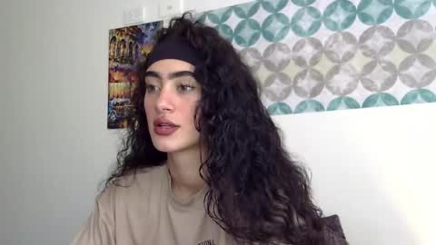 Snapshot of shelsy_d chatting on 05-25-26, 09:54 S H E L S Y online show from 05-25-26, 09:54