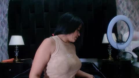 Shelsy online show from 01-17-25, 11:49