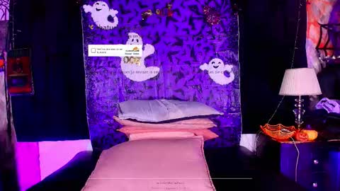 Shelsy online show from 10-31-25, 11:55