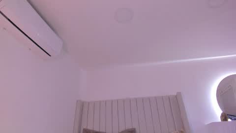shelynna_azzul online show from 12-29-24, 09:41