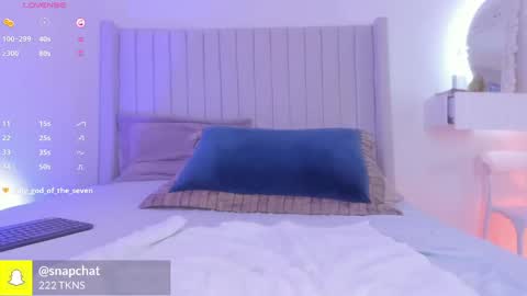 shelynna_azzul online show from 09-17-25, 07:37