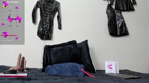  anyela7773 online show from 02-13-25, 10:02