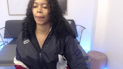 Shenna online show from 12-02-24, 01:02