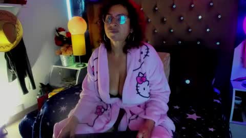 Snapshot of sherahade chatting on 03-12-25, 06:22 shera hade online show from 03-12-25, 06:22