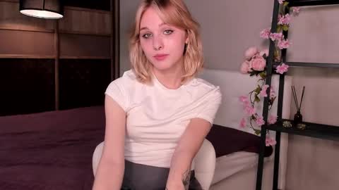 Sherl online show from 09-19-25, 06:52