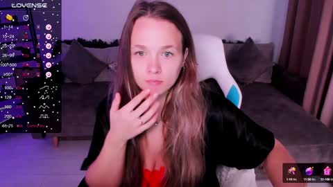 Snapshot of sherill_brill chatting on 12-03-24, 07:32 Sheril online show from 12-03-24, 07:32