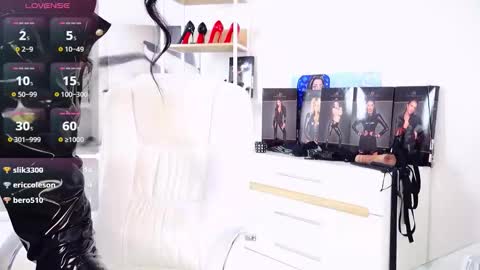 SherlisMoon  online show from 01-31-26, 07:11