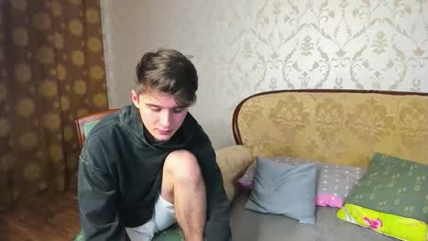 Max online show from 10-01-25, 08:15