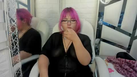 Snapshot of sherry_boomm chatting on 05-13-26, 11:00 sherry_boomm online show from 05-13-26, 11:00