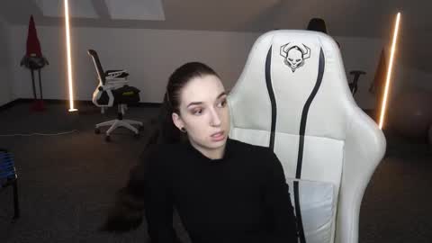 Snapshot of sheryl_elegance chatting on 10-05-25, 02:15 Sheryl online show from 10-05-25, 02:15