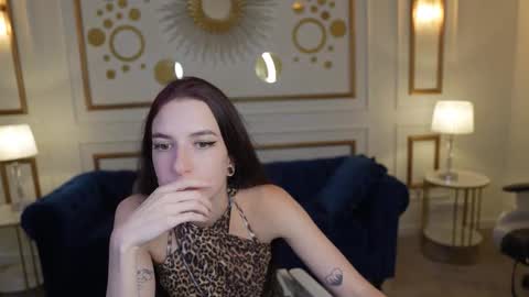 Snapshot of sheryl_elegance chatting on 11-06-25, 03:24 Sheryl online show from 11-06-25, 03:24