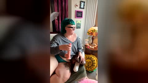 Snapshot of sheshyneshy chatting on 05-11-26, 04:15 Shesh online show from 05-11-26, 04:15