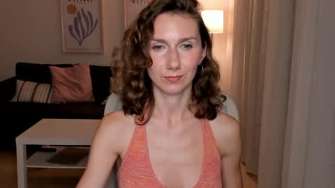 Snapshot of shesleepsnaked chatting on 12-17-24, 09:05 shesleepsnaked online show from 12-17-24, 09:05