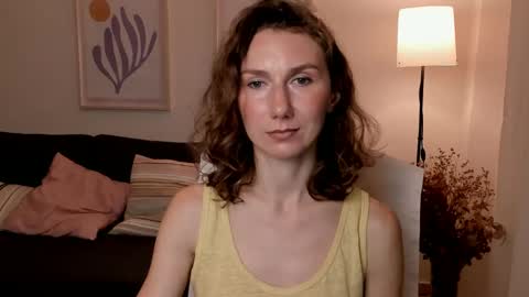 Snapshot of shesleepsnaked chatting on 01-15-25, 04:32 shesleepsnaked online show from 01-15-25, 04:32