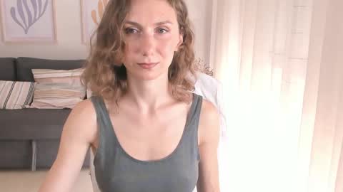 Snapshot of shesleepsnaked chatting on 02-08-25, 11:55 shesleepsnaked online show from 02-08-25, 11:55