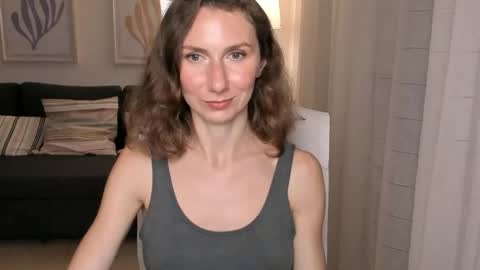 Snapshot of shesleepsnaked chatting on 02-08-25, 06:44 shesleepsnaked online show from 02-08-25, 06:44