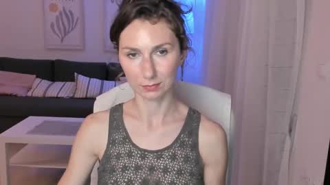 Snapshot of shesleepsnaked chatting on 03-12-25, 08:20 shesleepsnaked online show from 03-12-25, 08:20