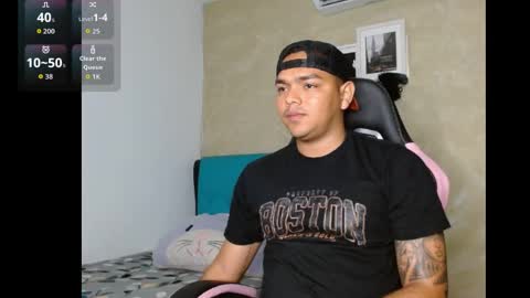 Snapshot of sheyla_and_criss chatting on 04-02-26, 04:43 Sheyla and Criss online show from 04-02-26, 04:43