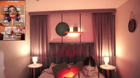 Sheyla online show from 09-18-25, 04:14