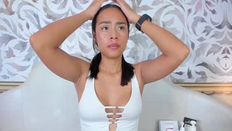 Sheyla online show from 02-03-25, 01:51