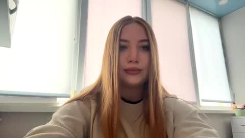 Snapshot of shielapikes chatting on 10-19-25, 11:11 Sofia online show from 10-19-25, 11:11