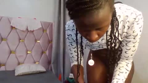 Shilla online show from 11-22-25, 07:02