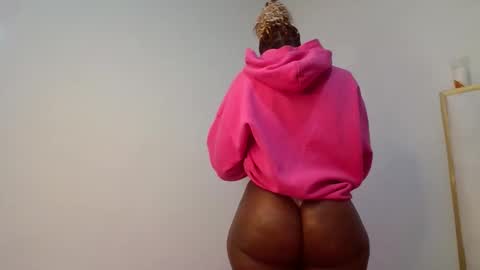 Snapshot of shillah024 chatting on 03-09-26, 08:46 Shilla online show from 03-09-26, 08:46