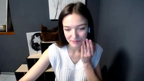 Jesica online show from 06-15-26, 07:43