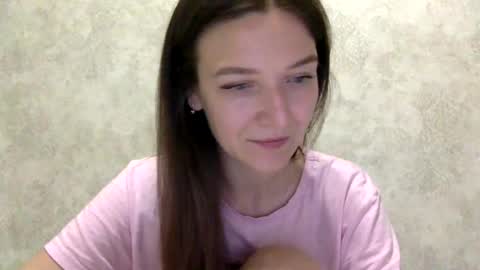 Jesica online show from 06-19-26, 06:45