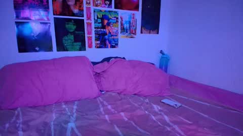 Shinji    online show from 03-12-25, 11:01