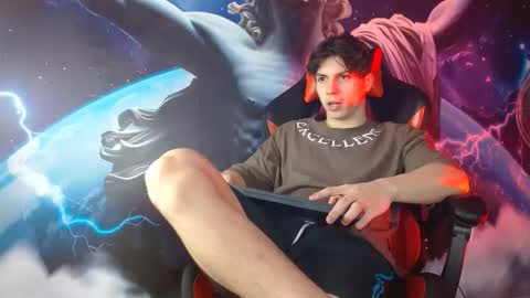 Snapshot of shinobi_grey chatting on 12-26-24, 06:43 .. shinobi .. online show from 12-26-24, 06:43