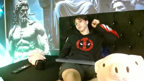 Snapshot of shinobi_grey chatting on 12-30-24, 02:40 .. shinobi .. online show from 12-30-24, 02:40