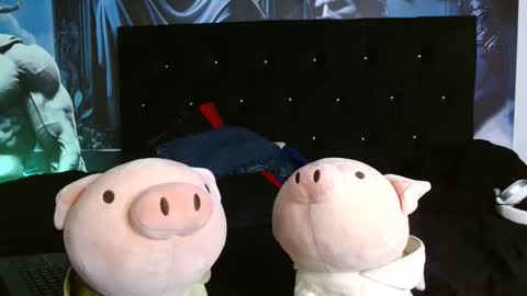 Snapshot of shinobi_grey chatting on 12-30-24, 05:44 .. shinobi .. online show from 12-30-24, 05:44