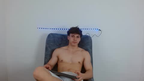 Snapshot of shinobi_grey chatting on 03-06-25, 06:05 .. shinobi .. online show from 03-06-25, 06:05