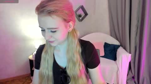 Lisa online show from 03-21-26, 01:32