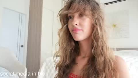Snapshot of shinyways chatting on 07-26-26, 03:14 Melissa online show from 07-26-26, 03:14