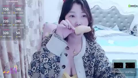 Snapshot of shirleyni chatting on 02-19-25, 02:01 Shirleyni online show from 02-19-25, 02:01