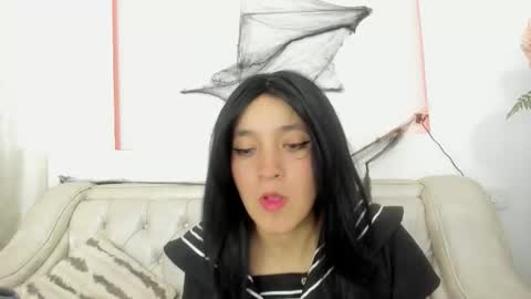 Snapshot of shiroo1 chatting on 10-27-25, 07:40 shiroo1 online show from 10-27-25, 07:40