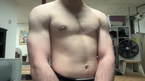 Snapshot of shirtlesshunk15 chatting on 04-19-26, 01:27 shirtlesshunk15 online show from 04-19-26, 01:27