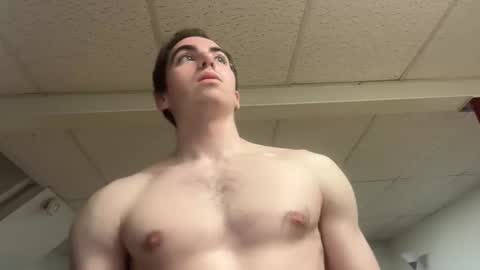 Snapshot of shirtlesshunk15 chatting on 04-27-26, 03:04 shirtlesshunk15 online show from 04-27-26, 03:04