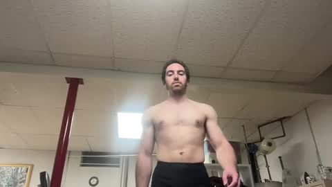Snapshot of shirtlesshunk15 chatting on 05-13-26, 11:33 shirtlesshunk15 online show from 05-13-26, 11:33